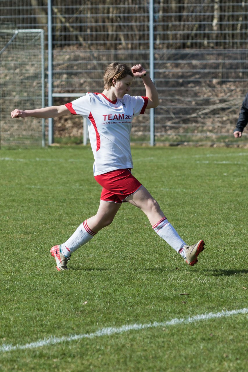 Bild 66 - Frauen SV Boostedt - Tralauer SV : Ergebnis: 12:0